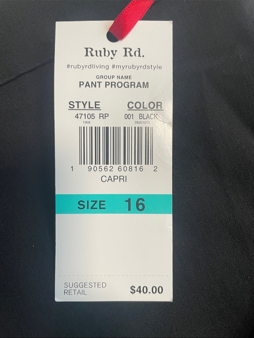 Ruby Rd. Black Capri Pants - Picture 2 of 5